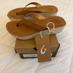 {OluKai} Brown Classic Thong Design Wedge Flip Flop Sandals | Women’s 6